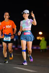 BIB: 100, 40920, 46014
                            <button type="button" onclick="openModal(20563185)" class="btn btn-primary btn-sm float-right btn-popup" data-toggle="modal" data-target=".modal-high-quality">
                        <i class="fas fa-shopping-cart"></i> Add to Cart
                    </button>
                                            <button type="button" onclick="isThisMe(20563185, true)" class="btn btn-success btn-sm float-right btn-popup btn-isme hidden" data-toggle="tooltip" data-placement="bottom" title="นี่คือรูปของคุณใช่ไหม คลิกที่นี่เพื่อเอาเข้าอัลบั้ม">
                        <i class="fas fa-plus"></i> Add to album
                    </button>
                    <button type="button" onclick="isThisMe(20563185, false)" class="btn btn-warning btn-sm float-right btn-popup btn-isnotme hidden">
                        <i class="fas fa-ban"></i> Remove from album
                    </button>