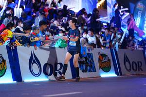 BIB: 572
                            <button type="button" onclick="openModal(19671961)" class="btn btn-primary btn-sm float-right btn-popup" data-toggle="modal" data-target=".modal-high-quality">
                        <i class="fas fa-shopping-cart"></i> Add to Cart
                    </button>
                                            <button type="button" onclick="isThisMe(19671961, true)" class="btn btn-success btn-sm float-right btn-popup btn-isme hidden" data-toggle="tooltip" data-placement="bottom" title="นี่คือรูปของคุณใช่ไหม คลิกที่นี่เพื่อเอาเข้าอัลบั้ม">
                        <i class="fas fa-plus"></i> Add to album
                    </button>
                    <button type="button" onclick="isThisMe(19671961, false)" class="btn btn-warning btn-sm float-right btn-popup btn-isnotme hidden">
                        <i class="fas fa-ban"></i> Remove from album
                    </button>