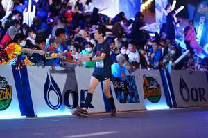 BIB: 4572
                            <button type="button" onclick="openModal(19671975)" class="btn btn-primary btn-sm float-right btn-popup" data-toggle="modal" data-target=".modal-high-quality">
                        <i class="fas fa-shopping-cart"></i> Add to Cart
                    </button>
                                            <button type="button" onclick="isThisMe(19671975, true)" class="btn btn-success btn-sm float-right btn-popup btn-isme hidden" data-toggle="tooltip" data-placement="bottom" title="นี่คือรูปของคุณใช่ไหม คลิกที่นี่เพื่อเอาเข้าอัลบั้ม">
                        <i class="fas fa-plus"></i> Add to album
                    </button>
                    <button type="button" onclick="isThisMe(19671975, false)" class="btn btn-warning btn-sm float-right btn-popup btn-isnotme hidden">
                        <i class="fas fa-ban"></i> Remove from album
                    </button>