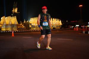 BIB: 43983
                            <button type="button" onclick="openModal(21074312)" class="btn btn-primary btn-sm float-right btn-popup" data-toggle="modal" data-target=".modal-high-quality">
                        <i class="fas fa-shopping-cart"></i> Add to Cart
                    </button>
                                            <button type="button" onclick="isThisMe(21074312, true)" class="btn btn-success btn-sm float-right btn-popup btn-isme hidden" data-toggle="tooltip" data-placement="bottom" title="นี่คือรูปของคุณใช่ไหม คลิกที่นี่เพื่อเอาเข้าอัลบั้ม">
                        <i class="fas fa-plus"></i> Add to album
                    </button>
                    <button type="button" onclick="isThisMe(21074312, false)" class="btn btn-warning btn-sm float-right btn-popup btn-isnotme hidden">
                        <i class="fas fa-ban"></i> Remove from album
                    </button>