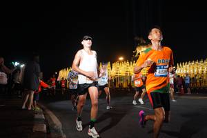 BIB: 41519
                            <button type="button" onclick="openModal(20153836)" class="btn btn-primary btn-sm float-right btn-popup" data-toggle="modal" data-target=".modal-high-quality">
                        <i class="fas fa-shopping-cart"></i> Add to Cart
                    </button>
                                            <button type="button" onclick="isThisMe(20153836, true)" class="btn btn-success btn-sm float-right btn-popup btn-isme hidden" data-toggle="tooltip" data-placement="bottom" title="นี่คือรูปของคุณใช่ไหม คลิกที่นี่เพื่อเอาเข้าอัลบั้ม">
                        <i class="fas fa-plus"></i> Add to album
                    </button>
                    <button type="button" onclick="isThisMe(20153836, false)" class="btn btn-warning btn-sm float-right btn-popup btn-isnotme hidden">
                        <i class="fas fa-ban"></i> Remove from album
                    </button>