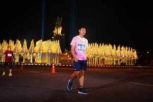 BIB: 415
                            <button type="button" onclick="openModal(21069779)" class="btn btn-primary btn-sm float-right btn-popup" data-toggle="modal" data-target=".modal-high-quality">
                        <i class="fas fa-shopping-cart"></i> Add to Cart
                    </button>
                                            <button type="button" onclick="isThisMe(21069779, true)" class="btn btn-success btn-sm float-right btn-popup btn-isme hidden" data-toggle="tooltip" data-placement="bottom" title="นี่คือรูปของคุณใช่ไหม คลิกที่นี่เพื่อเอาเข้าอัลบั้ม">
                        <i class="fas fa-plus"></i> Add to album
                    </button>
                    <button type="button" onclick="isThisMe(21069779, false)" class="btn btn-warning btn-sm float-right btn-popup btn-isnotme hidden">
                        <i class="fas fa-ban"></i> Remove from album
                    </button>