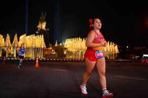 BIB: 8215, 9993
                            <button type="button" onclick="openModal(21084614)" class="btn btn-primary btn-sm float-right btn-popup" data-toggle="modal" data-target=".modal-high-quality">
                        <i class="fas fa-shopping-cart"></i> Add to Cart
                    </button>
                                            <button type="button" onclick="isThisMe(21084614, true)" class="btn btn-success btn-sm float-right btn-popup btn-isme hidden" data-toggle="tooltip" data-placement="bottom" title="นี่คือรูปของคุณใช่ไหม คลิกที่นี่เพื่อเอาเข้าอัลบั้ม">
                        <i class="fas fa-plus"></i> Add to album
                    </button>
                    <button type="button" onclick="isThisMe(21084614, false)" class="btn btn-warning btn-sm float-right btn-popup btn-isnotme hidden">
                        <i class="fas fa-ban"></i> Remove from album
                    </button>