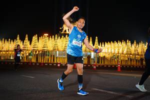 BIB: 42595, 201
                            <button type="button" onclick="openModal(21098112)" class="btn btn-primary btn-sm float-right btn-popup" data-toggle="modal" data-target=".modal-high-quality">
                        <i class="fas fa-shopping-cart"></i> Add to Cart
                    </button>
                                            <button type="button" onclick="isThisMe(21098112, true)" class="btn btn-success btn-sm float-right btn-popup btn-isme hidden" data-toggle="tooltip" data-placement="bottom" title="นี่คือรูปของคุณใช่ไหม คลิกที่นี่เพื่อเอาเข้าอัลบั้ม">
                        <i class="fas fa-plus"></i> Add to album
                    </button>
                    <button type="button" onclick="isThisMe(21098112, false)" class="btn btn-warning btn-sm float-right btn-popup btn-isnotme hidden">
                        <i class="fas fa-ban"></i> Remove from album
                    </button>