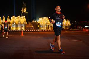 BIB: 44093
                            <button type="button" onclick="openModal(21074039)" class="btn btn-primary btn-sm float-right btn-popup" data-toggle="modal" data-target=".modal-high-quality">
                        <i class="fas fa-shopping-cart"></i> Add to Cart
                    </button>
                                            <button type="button" onclick="isThisMe(21074039, true)" class="btn btn-success btn-sm float-right btn-popup btn-isme hidden" data-toggle="tooltip" data-placement="bottom" title="นี่คือรูปของคุณใช่ไหม คลิกที่นี่เพื่อเอาเข้าอัลบั้ม">
                        <i class="fas fa-plus"></i> Add to album
                    </button>
                    <button type="button" onclick="isThisMe(21074039, false)" class="btn btn-warning btn-sm float-right btn-popup btn-isnotme hidden">
                        <i class="fas fa-ban"></i> Remove from album
                    </button>