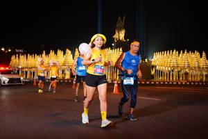 BIB: 4278
                            <button type="button" onclick="openModal(21085573)" class="btn btn-primary btn-sm float-right btn-popup" data-toggle="modal" data-target=".modal-high-quality">
                        <i class="fas fa-shopping-cart"></i> Add to Cart
                    </button>
                                            <button type="button" onclick="isThisMe(21085573, true)" class="btn btn-success btn-sm float-right btn-popup btn-isme hidden" data-toggle="tooltip" data-placement="bottom" title="นี่คือรูปของคุณใช่ไหม คลิกที่นี่เพื่อเอาเข้าอัลบั้ม">
                        <i class="fas fa-plus"></i> Add to album
                    </button>
                    <button type="button" onclick="isThisMe(21085573, false)" class="btn btn-warning btn-sm float-right btn-popup btn-isnotme hidden">
                        <i class="fas fa-ban"></i> Remove from album
                    </button>