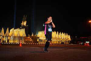 BIB: 0542
                            <button type="button" onclick="openModal(21067122)" class="btn btn-primary btn-sm float-right btn-popup" data-toggle="modal" data-target=".modal-high-quality">
                        <i class="fas fa-shopping-cart"></i> Add to Cart
                    </button>
                                            <button type="button" onclick="isThisMe(21067122, true)" class="btn btn-success btn-sm float-right btn-popup btn-isme hidden" data-toggle="tooltip" data-placement="bottom" title="นี่คือรูปของคุณใช่ไหม คลิกที่นี่เพื่อเอาเข้าอัลบั้ม">
                        <i class="fas fa-plus"></i> Add to album
                    </button>
                    <button type="button" onclick="isThisMe(21067122, false)" class="btn btn-warning btn-sm float-right btn-popup btn-isnotme hidden">
                        <i class="fas fa-ban"></i> Remove from album
                    </button>