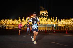 BIB: 77435
                            <button type="button" onclick="openModal(21089193)" class="btn btn-primary btn-sm float-right btn-popup" data-toggle="modal" data-target=".modal-high-quality">
                        <i class="fas fa-shopping-cart"></i> Add to Cart
                    </button>
                                            <button type="button" onclick="isThisMe(21089193, true)" class="btn btn-success btn-sm float-right btn-popup btn-isme hidden" data-toggle="tooltip" data-placement="bottom" title="นี่คือรูปของคุณใช่ไหม คลิกที่นี่เพื่อเอาเข้าอัลบั้ม">
                        <i class="fas fa-plus"></i> Add to album
                    </button>
                    <button type="button" onclick="isThisMe(21089193, false)" class="btn btn-warning btn-sm float-right btn-popup btn-isnotme hidden">
                        <i class="fas fa-ban"></i> Remove from album
                    </button>