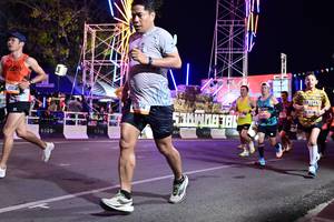 BIB: 0320, 1802
                            <button type="button" onclick="openModal(21408365)" class="btn btn-primary btn-sm float-right btn-popup" data-toggle="modal" data-target=".modal-high-quality">
                        <i class="fas fa-shopping-cart"></i> Add to Cart
                    </button>
                                            <button type="button" onclick="isThisMe(21408365, true)" class="btn btn-success btn-sm float-right btn-popup btn-isme hidden" data-toggle="tooltip" data-placement="bottom" title="นี่คือรูปของคุณใช่ไหม คลิกที่นี่เพื่อเอาเข้าอัลบั้ม">
                        <i class="fas fa-plus"></i> Add to album
                    </button>
                    <button type="button" onclick="isThisMe(21408365, false)" class="btn btn-warning btn-sm float-right btn-popup btn-isnotme hidden">
                        <i class="fas fa-ban"></i> Remove from album
                    </button>