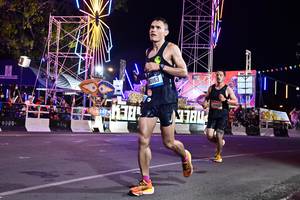 BIB: 0320, 319, 10163, 15800
                            <button type="button" onclick="openModal(21399639)" class="btn btn-primary btn-sm float-right btn-popup" data-toggle="modal" data-target=".modal-high-quality">
                        <i class="fas fa-shopping-cart"></i> Add to Cart
                    </button>
                                            <button type="button" onclick="isThisMe(21399639, true)" class="btn btn-success btn-sm float-right btn-popup btn-isme hidden" data-toggle="tooltip" data-placement="bottom" title="นี่คือรูปของคุณใช่ไหม คลิกที่นี่เพื่อเอาเข้าอัลบั้ม">
                        <i class="fas fa-plus"></i> Add to album
                    </button>
                    <button type="button" onclick="isThisMe(21399639, false)" class="btn btn-warning btn-sm float-right btn-popup btn-isnotme hidden">
                        <i class="fas fa-ban"></i> Remove from album
                    </button>