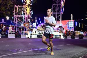 BIB: 6320, 44188, 13853
                            <button type="button" onclick="openModal(21388475)" class="btn btn-primary btn-sm float-right btn-popup" data-toggle="modal" data-target=".modal-high-quality">
                        <i class="fas fa-shopping-cart"></i> Add to Cart
                    </button>
                                            <button type="button" onclick="isThisMe(21388475, true)" class="btn btn-success btn-sm float-right btn-popup btn-isme hidden" data-toggle="tooltip" data-placement="bottom" title="นี่คือรูปของคุณใช่ไหม คลิกที่นี่เพื่อเอาเข้าอัลบั้ม">
                        <i class="fas fa-plus"></i> Add to album
                    </button>
                    <button type="button" onclick="isThisMe(21388475, false)" class="btn btn-warning btn-sm float-right btn-popup btn-isnotme hidden">
                        <i class="fas fa-ban"></i> Remove from album
                    </button>