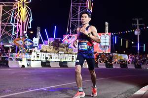 BIB: 0319, 8317, 83416
                            <button type="button" onclick="openModal(21388294)" class="btn btn-primary btn-sm float-right btn-popup" data-toggle="modal" data-target=".modal-high-quality">
                        <i class="fas fa-shopping-cart"></i> Add to Cart
                    </button>
                                            <button type="button" onclick="isThisMe(21388294, true)" class="btn btn-success btn-sm float-right btn-popup btn-isme hidden" data-toggle="tooltip" data-placement="bottom" title="นี่คือรูปของคุณใช่ไหม คลิกที่นี่เพื่อเอาเข้าอัลบั้ม">
                        <i class="fas fa-plus"></i> Add to album
                    </button>
                    <button type="button" onclick="isThisMe(21388294, false)" class="btn btn-warning btn-sm float-right btn-popup btn-isnotme hidden">
                        <i class="fas fa-ban"></i> Remove from album
                    </button>