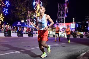 BIB: 0320, 40060
                            <button type="button" onclick="openModal(21396990)" class="btn btn-primary btn-sm float-right btn-popup" data-toggle="modal" data-target=".modal-high-quality">
                        <i class="fas fa-shopping-cart"></i> Add to Cart
                    </button>
                                            <button type="button" onclick="isThisMe(21396990, true)" class="btn btn-success btn-sm float-right btn-popup btn-isme hidden" data-toggle="tooltip" data-placement="bottom" title="นี่คือรูปของคุณใช่ไหม คลิกที่นี่เพื่อเอาเข้าอัลบั้ม">
                        <i class="fas fa-plus"></i> Add to album
                    </button>
                    <button type="button" onclick="isThisMe(21396990, false)" class="btn btn-warning btn-sm float-right btn-popup btn-isnotme hidden">
                        <i class="fas fa-ban"></i> Remove from album
                    </button>
