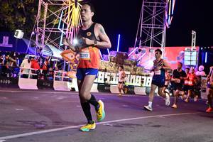 BIB: 8347, 0393, 0800
                            <button type="button" onclick="openModal(21395711)" class="btn btn-primary btn-sm float-right btn-popup" data-toggle="modal" data-target=".modal-high-quality">
                        <i class="fas fa-shopping-cart"></i> Add to Cart
                    </button>
                                            <button type="button" onclick="isThisMe(21395711, true)" class="btn btn-success btn-sm float-right btn-popup btn-isme hidden" data-toggle="tooltip" data-placement="bottom" title="นี่คือรูปของคุณใช่ไหม คลิกที่นี่เพื่อเอาเข้าอัลบั้ม">
                        <i class="fas fa-plus"></i> Add to album
                    </button>
                    <button type="button" onclick="isThisMe(21395711, false)" class="btn btn-warning btn-sm float-right btn-popup btn-isnotme hidden">
                        <i class="fas fa-ban"></i> Remove from album
                    </button>