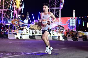 BIB: 62902, 8347, 313
                            <button type="button" onclick="openModal(21387928)" class="btn btn-primary btn-sm float-right btn-popup" data-toggle="modal" data-target=".modal-high-quality">
                        <i class="fas fa-shopping-cart"></i> Add to Cart
                    </button>
                                            <button type="button" onclick="isThisMe(21387928, true)" class="btn btn-success btn-sm float-right btn-popup btn-isme hidden" data-toggle="tooltip" data-placement="bottom" title="นี่คือรูปของคุณใช่ไหม คลิกที่นี่เพื่อเอาเข้าอัลบั้ม">
                        <i class="fas fa-plus"></i> Add to album
                    </button>
                    <button type="button" onclick="isThisMe(21387928, false)" class="btn btn-warning btn-sm float-right btn-popup btn-isnotme hidden">
                        <i class="fas fa-ban"></i> Remove from album
                    </button>