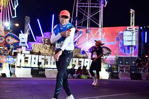 BIB: 4174, 1138514, 477, 3344
                            <button type="button" onclick="openModal(20695684)" class="btn btn-primary btn-sm float-right btn-popup" data-toggle="modal" data-target=".modal-high-quality">
                        <i class="fas fa-shopping-cart"></i> Add to Cart
                    </button>
                                            <button type="button" onclick="isThisMe(20695684, true)" class="btn btn-success btn-sm float-right btn-popup btn-isme hidden" data-toggle="tooltip" data-placement="bottom" title="นี่คือรูปของคุณใช่ไหม คลิกที่นี่เพื่อเอาเข้าอัลบั้ม">
                        <i class="fas fa-plus"></i> Add to album
                    </button>
                    <button type="button" onclick="isThisMe(20695684, false)" class="btn btn-warning btn-sm float-right btn-popup btn-isnotme hidden">
                        <i class="fas fa-ban"></i> Remove from album
                    </button>