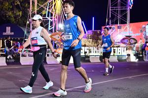 BIB: 6320, 16313, 41196, 8317
                            <button type="button" onclick="openModal(20872370)" class="btn btn-primary btn-sm float-right btn-popup" data-toggle="modal" data-target=".modal-high-quality">
                        <i class="fas fa-shopping-cart"></i> Add to Cart
                    </button>
                                            <button type="button" onclick="isThisMe(20872370, true)" class="btn btn-success btn-sm float-right btn-popup btn-isme hidden" data-toggle="tooltip" data-placement="bottom" title="นี่คือรูปของคุณใช่ไหม คลิกที่นี่เพื่อเอาเข้าอัลบั้ม">
                        <i class="fas fa-plus"></i> Add to album
                    </button>
                    <button type="button" onclick="isThisMe(20872370, false)" class="btn btn-warning btn-sm float-right btn-popup btn-isnotme hidden">
                        <i class="fas fa-ban"></i> Remove from album
                    </button>