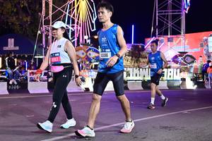 BIB: 6320, 45913, 41196
                            <button type="button" onclick="openModal(20872317)" class="btn btn-primary btn-sm float-right btn-popup" data-toggle="modal" data-target=".modal-high-quality">
                        <i class="fas fa-shopping-cart"></i> Add to Cart
                    </button>
                                            <button type="button" onclick="isThisMe(20872317, true)" class="btn btn-success btn-sm float-right btn-popup btn-isme hidden" data-toggle="tooltip" data-placement="bottom" title="นี่คือรูปของคุณใช่ไหม คลิกที่นี่เพื่อเอาเข้าอัลบั้ม">
                        <i class="fas fa-plus"></i> Add to album
                    </button>
                    <button type="button" onclick="isThisMe(20872317, false)" class="btn btn-warning btn-sm float-right btn-popup btn-isnotme hidden">
                        <i class="fas fa-ban"></i> Remove from album
                    </button>