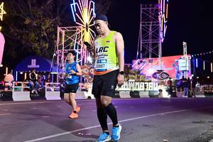 BIB: 43867, 830
                            <button type="button" onclick="openModal(20879238)" class="btn btn-primary btn-sm float-right btn-popup" data-toggle="modal" data-target=".modal-high-quality">
                        <i class="fas fa-shopping-cart"></i> Add to Cart
                    </button>
                                            <button type="button" onclick="isThisMe(20879238, true)" class="btn btn-success btn-sm float-right btn-popup btn-isme hidden" data-toggle="tooltip" data-placement="bottom" title="นี่คือรูปของคุณใช่ไหม คลิกที่นี่เพื่อเอาเข้าอัลบั้ม">
                        <i class="fas fa-plus"></i> Add to album
                    </button>
                    <button type="button" onclick="isThisMe(20879238, false)" class="btn btn-warning btn-sm float-right btn-popup btn-isnotme hidden">
                        <i class="fas fa-ban"></i> Remove from album
                    </button>