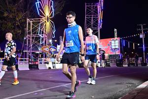 BIB: 40433, 13027
                            <button type="button" onclick="openModal(20907722)" class="btn btn-primary btn-sm float-right btn-popup" data-toggle="modal" data-target=".modal-high-quality">
                        <i class="fas fa-shopping-cart"></i> Add to Cart
                    </button>
                                            <button type="button" onclick="isThisMe(20907722, true)" class="btn btn-success btn-sm float-right btn-popup btn-isme hidden" data-toggle="tooltip" data-placement="bottom" title="นี่คือรูปของคุณใช่ไหม คลิกที่นี่เพื่อเอาเข้าอัลบั้ม">
                        <i class="fas fa-plus"></i> Add to album
                    </button>
                    <button type="button" onclick="isThisMe(20907722, false)" class="btn btn-warning btn-sm float-right btn-popup btn-isnotme hidden">
                        <i class="fas fa-ban"></i> Remove from album
                    </button>