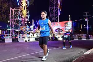 BIB: 1185, 2431, 42209
                            <button type="button" onclick="openModal(20720216)" class="btn btn-primary btn-sm float-right btn-popup" data-toggle="modal" data-target=".modal-high-quality">
                        <i class="fas fa-shopping-cart"></i> Add to Cart
                    </button>
                                            <button type="button" onclick="isThisMe(20720216, true)" class="btn btn-success btn-sm float-right btn-popup btn-isme hidden" data-toggle="tooltip" data-placement="bottom" title="นี่คือรูปของคุณใช่ไหม คลิกที่นี่เพื่อเอาเข้าอัลบั้ม">
                        <i class="fas fa-plus"></i> Add to album
                    </button>
                    <button type="button" onclick="isThisMe(20720216, false)" class="btn btn-warning btn-sm float-right btn-popup btn-isnotme hidden">
                        <i class="fas fa-ban"></i> Remove from album
                    </button>