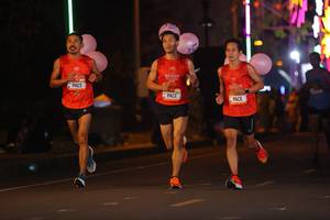 BIB: 1525
                            <button type="button" onclick="openModal(20941558)" class="btn btn-primary btn-sm float-right btn-popup" data-toggle="modal" data-target=".modal-high-quality">
                        <i class="fas fa-shopping-cart"></i> Add to Cart
                    </button>
                                            <button type="button" onclick="isThisMe(20941558, true)" class="btn btn-success btn-sm float-right btn-popup btn-isme hidden" data-toggle="tooltip" data-placement="bottom" title="นี่คือรูปของคุณใช่ไหม คลิกที่นี่เพื่อเอาเข้าอัลบั้ม">
                        <i class="fas fa-plus"></i> Add to album
                    </button>
                    <button type="button" onclick="isThisMe(20941558, false)" class="btn btn-warning btn-sm float-right btn-popup btn-isnotme hidden">
                        <i class="fas fa-ban"></i> Remove from album
                    </button>