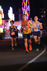 BIB: 410, 21889
                            <button type="button" onclick="openModal(20947656)" class="btn btn-primary btn-sm float-right btn-popup" data-toggle="modal" data-target=".modal-high-quality">
                        <i class="fas fa-shopping-cart"></i> Add to Cart
                    </button>
                                            <button type="button" onclick="isThisMe(20947656, true)" class="btn btn-success btn-sm float-right btn-popup btn-isme hidden" data-toggle="tooltip" data-placement="bottom" title="นี่คือรูปของคุณใช่ไหม คลิกที่นี่เพื่อเอาเข้าอัลบั้ม">
                        <i class="fas fa-plus"></i> Add to album
                    </button>
                    <button type="button" onclick="isThisMe(20947656, false)" class="btn btn-warning btn-sm float-right btn-popup btn-isnotme hidden">
                        <i class="fas fa-ban"></i> Remove from album
                    </button>