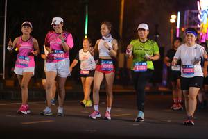 BIB: 65450, 45814, 65452, 5568, 45279
                            <button type="button" onclick="openModal(21602150)" class="btn btn-primary btn-sm float-right btn-popup" data-toggle="modal" data-target=".modal-high-quality">
                        <i class="fas fa-shopping-cart"></i> Add to Cart
                    </button>
                                            <button type="button" onclick="isThisMe(21602150, true)" class="btn btn-success btn-sm float-right btn-popup btn-isme hidden" data-toggle="tooltip" data-placement="bottom" title="นี่คือรูปของคุณใช่ไหม คลิกที่นี่เพื่อเอาเข้าอัลบั้ม">
                        <i class="fas fa-plus"></i> Add to album
                    </button>
                    <button type="button" onclick="isThisMe(21602150, false)" class="btn btn-warning btn-sm float-right btn-popup btn-isnotme hidden">
                        <i class="fas fa-ban"></i> Remove from album
                    </button>