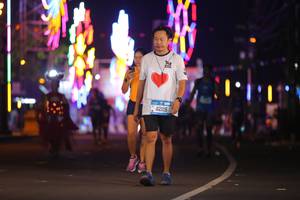 BIB: 42115
                            <button type="button" onclick="openModal(21603211)" class="btn btn-primary btn-sm float-right btn-popup" data-toggle="modal" data-target=".modal-high-quality">
                        <i class="fas fa-shopping-cart"></i> Add to Cart
                    </button>
                                            <button type="button" onclick="isThisMe(21603211, true)" class="btn btn-success btn-sm float-right btn-popup btn-isme hidden" data-toggle="tooltip" data-placement="bottom" title="นี่คือรูปของคุณใช่ไหม คลิกที่นี่เพื่อเอาเข้าอัลบั้ม">
                        <i class="fas fa-plus"></i> Add to album
                    </button>
                    <button type="button" onclick="isThisMe(21603211, false)" class="btn btn-warning btn-sm float-right btn-popup btn-isnotme hidden">
                        <i class="fas fa-ban"></i> Remove from album
                    </button>