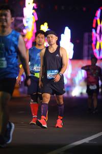 BIB: 440, 43900
                            <button type="button" onclick="openModal(21601228)" class="btn btn-primary btn-sm float-right btn-popup" data-toggle="modal" data-target=".modal-high-quality">
                        <i class="fas fa-shopping-cart"></i> Add to Cart
                    </button>
                                            <button type="button" onclick="isThisMe(21601228, true)" class="btn btn-success btn-sm float-right btn-popup btn-isme hidden" data-toggle="tooltip" data-placement="bottom" title="นี่คือรูปของคุณใช่ไหม คลิกที่นี่เพื่อเอาเข้าอัลบั้ม">
                        <i class="fas fa-plus"></i> Add to album
                    </button>
                    <button type="button" onclick="isThisMe(21601228, false)" class="btn btn-warning btn-sm float-right btn-popup btn-isnotme hidden">
                        <i class="fas fa-ban"></i> Remove from album
                    </button>