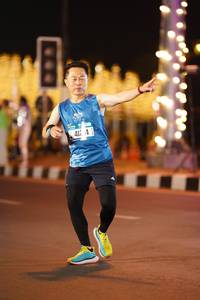 BIB: 412, 880
                            <button type="button" onclick="openModal(21659627)" class="btn btn-primary btn-sm float-right btn-popup" data-toggle="modal" data-target=".modal-high-quality">
                        <i class="fas fa-shopping-cart"></i> Add to Cart
                    </button>
                                            <button type="button" onclick="isThisMe(21659627, true)" class="btn btn-success btn-sm float-right btn-popup btn-isme hidden" data-toggle="tooltip" data-placement="bottom" title="นี่คือรูปของคุณใช่ไหม คลิกที่นี่เพื่อเอาเข้าอัลบั้ม">
                        <i class="fas fa-plus"></i> Add to album
                    </button>
                    <button type="button" onclick="isThisMe(21659627, false)" class="btn btn-warning btn-sm float-right btn-popup btn-isnotme hidden">
                        <i class="fas fa-ban"></i> Remove from album
                    </button>