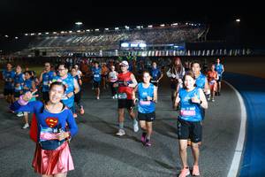 BIB: 49999, 45289
                            <button type="button" onclick="openModal(20774682)" class="btn btn-primary btn-sm float-right btn-popup" data-toggle="modal" data-target=".modal-high-quality">
                        <i class="fas fa-shopping-cart"></i> Add to Cart
                    </button>
                                            <button type="button" onclick="isThisMe(20774682, true)" class="btn btn-success btn-sm float-right btn-popup btn-isme hidden" data-toggle="tooltip" data-placement="bottom" title="นี่คือรูปของคุณใช่ไหม คลิกที่นี่เพื่อเอาเข้าอัลบั้ม">
                        <i class="fas fa-plus"></i> Add to album
                    </button>
                    <button type="button" onclick="isThisMe(20774682, false)" class="btn btn-warning btn-sm float-right btn-popup btn-isnotme hidden">
                        <i class="fas fa-ban"></i> Remove from album
                    </button>