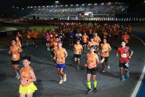 BIB: 1433, 0502, 23311, 2720
                            <button type="button" onclick="openModal(20873108)" class="btn btn-primary btn-sm float-right btn-popup" data-toggle="modal" data-target=".modal-high-quality">
                        <i class="fas fa-shopping-cart"></i> Add to Cart
                    </button>
                                            <button type="button" onclick="isThisMe(20873108, true)" class="btn btn-success btn-sm float-right btn-popup btn-isme hidden" data-toggle="tooltip" data-placement="bottom" title="นี่คือรูปของคุณใช่ไหม คลิกที่นี่เพื่อเอาเข้าอัลบั้ม">
                        <i class="fas fa-plus"></i> Add to album
                    </button>
                    <button type="button" onclick="isThisMe(20873108, false)" class="btn btn-warning btn-sm float-right btn-popup btn-isnotme hidden">
                        <i class="fas fa-ban"></i> Remove from album
                    </button>