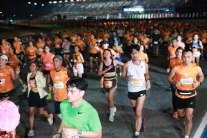BIB: 2856, 24317, 22952
                            <button type="button" onclick="openModal(20886492)" class="btn btn-primary btn-sm float-right btn-popup" data-toggle="modal" data-target=".modal-high-quality">
                        <i class="fas fa-shopping-cart"></i> Add to Cart
                    </button>
                                            <button type="button" onclick="isThisMe(20886492, true)" class="btn btn-success btn-sm float-right btn-popup btn-isme hidden" data-toggle="tooltip" data-placement="bottom" title="นี่คือรูปของคุณใช่ไหม คลิกที่นี่เพื่อเอาเข้าอัลบั้ม">
                        <i class="fas fa-plus"></i> Add to album
                    </button>
                    <button type="button" onclick="isThisMe(20886492, false)" class="btn btn-warning btn-sm float-right btn-popup btn-isnotme hidden">
                        <i class="fas fa-ban"></i> Remove from album
                    </button>