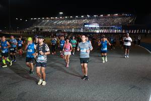 BIB: 250
                            <button type="button" onclick="openModal(20787854)" class="btn btn-primary btn-sm float-right btn-popup" data-toggle="modal" data-target=".modal-high-quality">
                        <i class="fas fa-shopping-cart"></i> Add to Cart
                    </button>
                                            <button type="button" onclick="isThisMe(20787854, true)" class="btn btn-success btn-sm float-right btn-popup btn-isme hidden" data-toggle="tooltip" data-placement="bottom" title="นี่คือรูปของคุณใช่ไหม คลิกที่นี่เพื่อเอาเข้าอัลบั้ม">
                        <i class="fas fa-plus"></i> Add to album
                    </button>
                    <button type="button" onclick="isThisMe(20787854, false)" class="btn btn-warning btn-sm float-right btn-popup btn-isnotme hidden">
                        <i class="fas fa-ban"></i> Remove from album
                    </button>