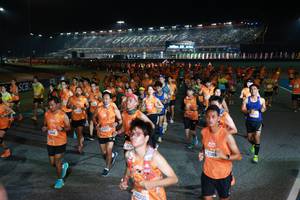 BIB: 522, 22300, 6752
                            <button type="button" onclick="openModal(20880555)" class="btn btn-primary btn-sm float-right btn-popup" data-toggle="modal" data-target=".modal-high-quality">
                        <i class="fas fa-shopping-cart"></i> Add to Cart
                    </button>
                                            <button type="button" onclick="isThisMe(20880555, true)" class="btn btn-success btn-sm float-right btn-popup btn-isme hidden" data-toggle="tooltip" data-placement="bottom" title="นี่คือรูปของคุณใช่ไหม คลิกที่นี่เพื่อเอาเข้าอัลบั้ม">
                        <i class="fas fa-plus"></i> Add to album
                    </button>
                    <button type="button" onclick="isThisMe(20880555, false)" class="btn btn-warning btn-sm float-right btn-popup btn-isnotme hidden">
                        <i class="fas fa-ban"></i> Remove from album
                    </button>