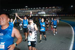 BIB: 4270, 249, 42521
                            <button type="button" onclick="openModal(20786505)" class="btn btn-primary btn-sm float-right btn-popup" data-toggle="modal" data-target=".modal-high-quality">
                        <i class="fas fa-shopping-cart"></i> Add to Cart
                    </button>
                                            <button type="button" onclick="isThisMe(20786505, true)" class="btn btn-success btn-sm float-right btn-popup btn-isme hidden" data-toggle="tooltip" data-placement="bottom" title="นี่คือรูปของคุณใช่ไหม คลิกที่นี่เพื่อเอาเข้าอัลบั้ม">
                        <i class="fas fa-plus"></i> Add to album
                    </button>
                    <button type="button" onclick="isThisMe(20786505, false)" class="btn btn-warning btn-sm float-right btn-popup btn-isnotme hidden">
                        <i class="fas fa-ban"></i> Remove from album
                    </button>