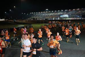 BIB: 2312, 6902, 22117
                            <button type="button" onclick="openModal(20838679)" class="btn btn-primary btn-sm float-right btn-popup" data-toggle="modal" data-target=".modal-high-quality">
                        <i class="fas fa-shopping-cart"></i> Add to Cart
                    </button>
                                            <button type="button" onclick="isThisMe(20838679, true)" class="btn btn-success btn-sm float-right btn-popup btn-isme hidden" data-toggle="tooltip" data-placement="bottom" title="นี่คือรูปของคุณใช่ไหม คลิกที่นี่เพื่อเอาเข้าอัลบั้ม">
                        <i class="fas fa-plus"></i> Add to album
                    </button>
                    <button type="button" onclick="isThisMe(20838679, false)" class="btn btn-warning btn-sm float-right btn-popup btn-isnotme hidden">
                        <i class="fas fa-ban"></i> Remove from album
                    </button>