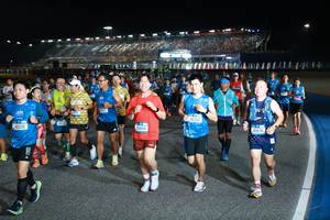 BIB: 42215, 3855, 42332, 43576
                            <button type="button" onclick="openModal(20773722)" class="btn btn-primary btn-sm float-right btn-popup" data-toggle="modal" data-target=".modal-high-quality">
                        <i class="fas fa-shopping-cart"></i> Add to Cart
                    </button>
                                            <button type="button" onclick="isThisMe(20773722, true)" class="btn btn-success btn-sm float-right btn-popup btn-isme hidden" data-toggle="tooltip" data-placement="bottom" title="นี่คือรูปของคุณใช่ไหม คลิกที่นี่เพื่อเอาเข้าอัลบั้ม">
                        <i class="fas fa-plus"></i> Add to album
                    </button>
                    <button type="button" onclick="isThisMe(20773722, false)" class="btn btn-warning btn-sm float-right btn-popup btn-isnotme hidden">
                        <i class="fas fa-ban"></i> Remove from album
                    </button>