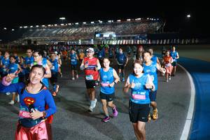 BIB: 4553, 42371, 45259
                            <button type="button" onclick="openModal(20774646)" class="btn btn-primary btn-sm float-right btn-popup" data-toggle="modal" data-target=".modal-high-quality">
                        <i class="fas fa-shopping-cart"></i> Add to Cart
                    </button>
                                            <button type="button" onclick="isThisMe(20774646, true)" class="btn btn-success btn-sm float-right btn-popup btn-isme hidden" data-toggle="tooltip" data-placement="bottom" title="นี่คือรูปของคุณใช่ไหม คลิกที่นี่เพื่อเอาเข้าอัลบั้ม">
                        <i class="fas fa-plus"></i> Add to album
                    </button>
                    <button type="button" onclick="isThisMe(20774646, false)" class="btn btn-warning btn-sm float-right btn-popup btn-isnotme hidden">
                        <i class="fas fa-ban"></i> Remove from album
                    </button>