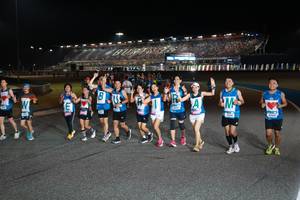 BIB: 791, 429
                            <button type="button" onclick="openModal(20796887)" class="btn btn-primary btn-sm float-right btn-popup" data-toggle="modal" data-target=".modal-high-quality">
                        <i class="fas fa-shopping-cart"></i> Add to Cart
                    </button>
                                            <button type="button" onclick="isThisMe(20796887, true)" class="btn btn-success btn-sm float-right btn-popup btn-isme hidden" data-toggle="tooltip" data-placement="bottom" title="นี่คือรูปของคุณใช่ไหม คลิกที่นี่เพื่อเอาเข้าอัลบั้ม">
                        <i class="fas fa-plus"></i> Add to album
                    </button>
                    <button type="button" onclick="isThisMe(20796887, false)" class="btn btn-warning btn-sm float-right btn-popup btn-isnotme hidden">
                        <i class="fas fa-ban"></i> Remove from album
                    </button>