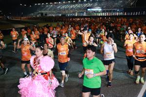 BIB: 21656, 24317, 229
                            <button type="button" onclick="openModal(20886415)" class="btn btn-primary btn-sm float-right btn-popup" data-toggle="modal" data-target=".modal-high-quality">
                        <i class="fas fa-shopping-cart"></i> Add to Cart
                    </button>
                                            <button type="button" onclick="isThisMe(20886415, true)" class="btn btn-success btn-sm float-right btn-popup btn-isme hidden" data-toggle="tooltip" data-placement="bottom" title="นี่คือรูปของคุณใช่ไหม คลิกที่นี่เพื่อเอาเข้าอัลบั้ม">
                        <i class="fas fa-plus"></i> Add to album
                    </button>
                    <button type="button" onclick="isThisMe(20886415, false)" class="btn btn-warning btn-sm float-right btn-popup btn-isnotme hidden">
                        <i class="fas fa-ban"></i> Remove from album
                    </button>