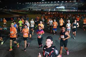 BIB: 2756, 20000, 145, 22930, 2016
                            <button type="button" onclick="openModal(20865983)" class="btn btn-primary btn-sm float-right btn-popup" data-toggle="modal" data-target=".modal-high-quality">
                        <i class="fas fa-shopping-cart"></i> Add to Cart
                    </button>
                                            <button type="button" onclick="isThisMe(20865983, true)" class="btn btn-success btn-sm float-right btn-popup btn-isme hidden" data-toggle="tooltip" data-placement="bottom" title="นี่คือรูปของคุณใช่ไหม คลิกที่นี่เพื่อเอาเข้าอัลบั้ม">
                        <i class="fas fa-plus"></i> Add to album
                    </button>
                    <button type="button" onclick="isThisMe(20865983, false)" class="btn btn-warning btn-sm float-right btn-popup btn-isnotme hidden">
                        <i class="fas fa-ban"></i> Remove from album
                    </button>