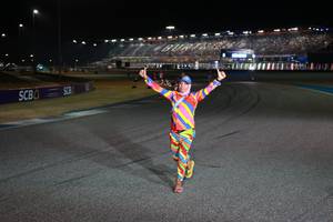 BIB: 1828
                            <button type="button" onclick="openModal(20805080)" class="btn btn-primary btn-sm float-right btn-popup" data-toggle="modal" data-target=".modal-high-quality">
                        <i class="fas fa-shopping-cart"></i> Add to Cart
                    </button>
                                            <button type="button" onclick="isThisMe(20805080, true)" class="btn btn-success btn-sm float-right btn-popup btn-isme hidden" data-toggle="tooltip" data-placement="bottom" title="นี่คือรูปของคุณใช่ไหม คลิกที่นี่เพื่อเอาเข้าอัลบั้ม">
                        <i class="fas fa-plus"></i> Add to album
                    </button>
                    <button type="button" onclick="isThisMe(20805080, false)" class="btn btn-warning btn-sm float-right btn-popup btn-isnotme hidden">
                        <i class="fas fa-ban"></i> Remove from album
                    </button>