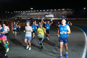 BIB: 4395, 41646, 42019
                            <button type="button" onclick="openModal(20785833)" class="btn btn-primary btn-sm float-right btn-popup" data-toggle="modal" data-target=".modal-high-quality">
                        <i class="fas fa-shopping-cart"></i> Add to Cart
                    </button>
                                            <button type="button" onclick="isThisMe(20785833, true)" class="btn btn-success btn-sm float-right btn-popup btn-isme hidden" data-toggle="tooltip" data-placement="bottom" title="นี่คือรูปของคุณใช่ไหม คลิกที่นี่เพื่อเอาเข้าอัลบั้ม">
                        <i class="fas fa-plus"></i> Add to album
                    </button>
                    <button type="button" onclick="isThisMe(20785833, false)" class="btn btn-warning btn-sm float-right btn-popup btn-isnotme hidden">
                        <i class="fas fa-ban"></i> Remove from album
                    </button>