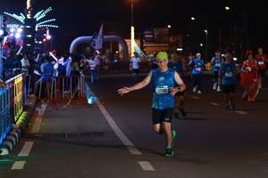 BIB: 8822, 42682
                            <button type="button" onclick="openModal(21501861)" class="btn btn-primary btn-sm float-right btn-popup" data-toggle="modal" data-target=".modal-high-quality">
                        <i class="fas fa-shopping-cart"></i> Add to Cart
                    </button>
                                            <button type="button" onclick="isThisMe(21501861, true)" class="btn btn-success btn-sm float-right btn-popup btn-isme hidden" data-toggle="tooltip" data-placement="bottom" title="นี่คือรูปของคุณใช่ไหม คลิกที่นี่เพื่อเอาเข้าอัลบั้ม">
                        <i class="fas fa-plus"></i> Add to album
                    </button>
                    <button type="button" onclick="isThisMe(21501861, false)" class="btn btn-warning btn-sm float-right btn-popup btn-isnotme hidden">
                        <i class="fas fa-ban"></i> Remove from album
                    </button>