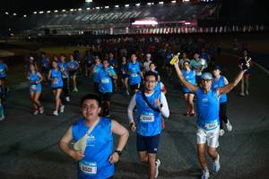 BIB: 11501, 10560, 1054
                            <button type="button" onclick="openModal(21282277)" class="btn btn-primary btn-sm float-right btn-popup" data-toggle="modal" data-target=".modal-high-quality">
                        <i class="fas fa-shopping-cart"></i> Add to Cart
                    </button>
                                            <button type="button" onclick="isThisMe(21282277, true)" class="btn btn-success btn-sm float-right btn-popup btn-isme hidden" data-toggle="tooltip" data-placement="bottom" title="นี่คือรูปของคุณใช่ไหม คลิกที่นี่เพื่อเอาเข้าอัลบั้ม">
                        <i class="fas fa-plus"></i> Add to album
                    </button>
                    <button type="button" onclick="isThisMe(21282277, false)" class="btn btn-warning btn-sm float-right btn-popup btn-isnotme hidden">
                        <i class="fas fa-ban"></i> Remove from album
                    </button>