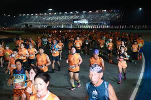 BIB: 2435, 28354
                            <button type="button" onclick="openModal(21168531)" class="btn btn-primary btn-sm float-right btn-popup" data-toggle="modal" data-target=".modal-high-quality">
                        <i class="fas fa-shopping-cart"></i> Add to Cart
                    </button>
                                            <button type="button" onclick="isThisMe(21168531, true)" class="btn btn-success btn-sm float-right btn-popup btn-isme hidden" data-toggle="tooltip" data-placement="bottom" title="นี่คือรูปของคุณใช่ไหม คลิกที่นี่เพื่อเอาเข้าอัลบั้ม">
                        <i class="fas fa-plus"></i> Add to album
                    </button>
                    <button type="button" onclick="isThisMe(21168531, false)" class="btn btn-warning btn-sm float-right btn-popup btn-isnotme hidden">
                        <i class="fas fa-ban"></i> Remove from album
                    </button>