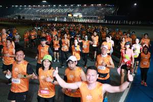 BIB: 3210, 23813, 672041, 872, 23631, 2640
                            <button type="button" onclick="openModal(21177519)" class="btn btn-primary btn-sm float-right btn-popup" data-toggle="modal" data-target=".modal-high-quality">
                        <i class="fas fa-shopping-cart"></i> Add to Cart
                    </button>
                                            <button type="button" onclick="isThisMe(21177519, true)" class="btn btn-success btn-sm float-right btn-popup btn-isme hidden" data-toggle="tooltip" data-placement="bottom" title="นี่คือรูปของคุณใช่ไหม คลิกที่นี่เพื่อเอาเข้าอัลบั้ม">
                        <i class="fas fa-plus"></i> Add to album
                    </button>
                    <button type="button" onclick="isThisMe(21177519, false)" class="btn btn-warning btn-sm float-right btn-popup btn-isnotme hidden">
                        <i class="fas fa-ban"></i> Remove from album
                    </button>