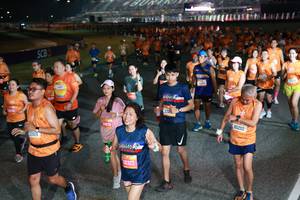 BIB: 23919, 24876, 28323, 236, 80202
                            <button type="button" onclick="openModal(21187577)" class="btn btn-primary btn-sm float-right btn-popup" data-toggle="modal" data-target=".modal-high-quality">
                        <i class="fas fa-shopping-cart"></i> Add to Cart
                    </button>
                                            <button type="button" onclick="isThisMe(21187577, true)" class="btn btn-success btn-sm float-right btn-popup btn-isme hidden" data-toggle="tooltip" data-placement="bottom" title="นี่คือรูปของคุณใช่ไหม คลิกที่นี่เพื่อเอาเข้าอัลบั้ม">
                        <i class="fas fa-plus"></i> Add to album
                    </button>
                    <button type="button" onclick="isThisMe(21187577, false)" class="btn btn-warning btn-sm float-right btn-popup btn-isnotme hidden">
                        <i class="fas fa-ban"></i> Remove from album
                    </button>